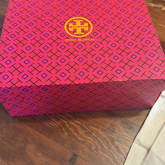 Empty Tori Burch Ankle Boot Box with 2 Dust Covers - Picture 5 of 6